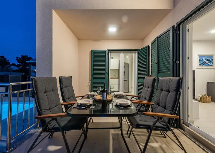 Kristina Zadarvillas Villa *