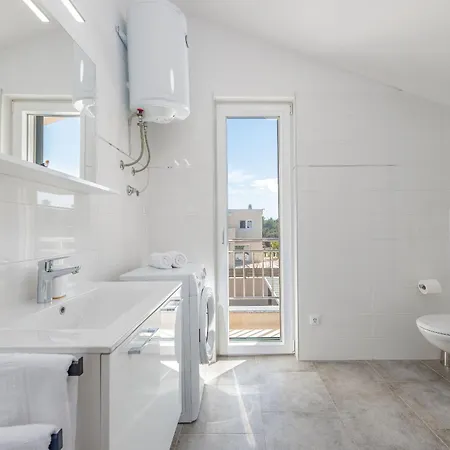 Kristina Zadarvillas Βίλα Zaton (Zadar)