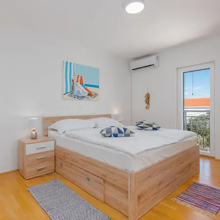 Kristina Zadarvillas Βίλα Zaton (Zadar)